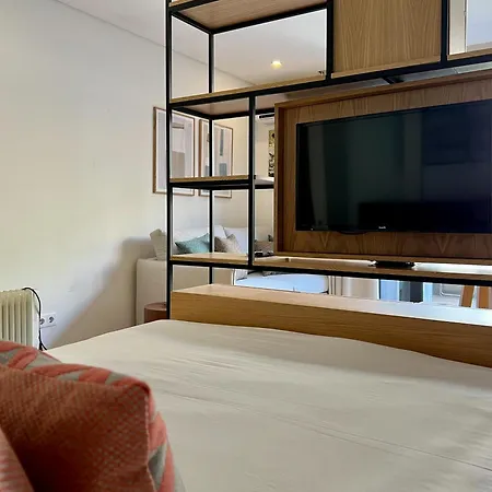 Light-filled With Garden • Downtown Apartamento