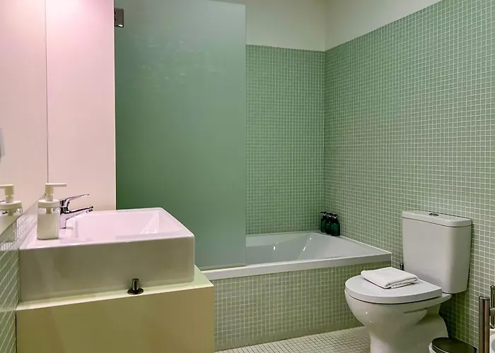 Light-filled With Garden • Downtown *