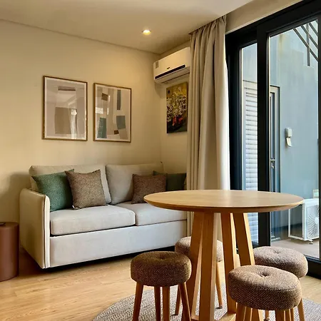 Light-filled With Garden • Downtown Apartment *