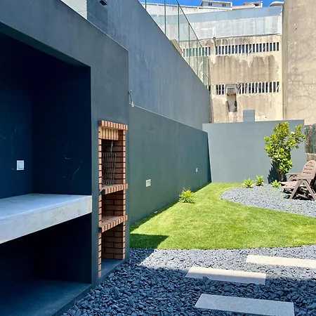 Apartment Light-filled With Garden • Downtown Porto